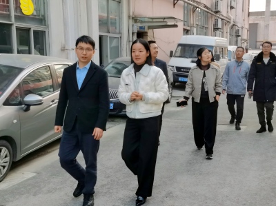 绍兴市市场监管局党委委员、副局长蔡万日一行莅临绍兴市金恒德二手车交易市场调研走访