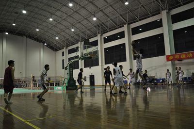 久久久亚洲精品一区二区三区